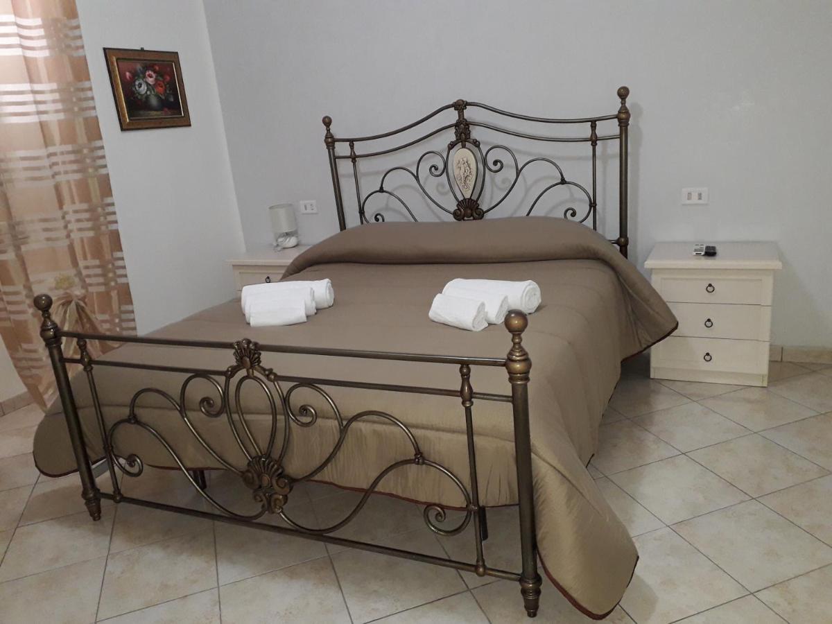 Apartment La Maison Мессіна Екстер'єр фото