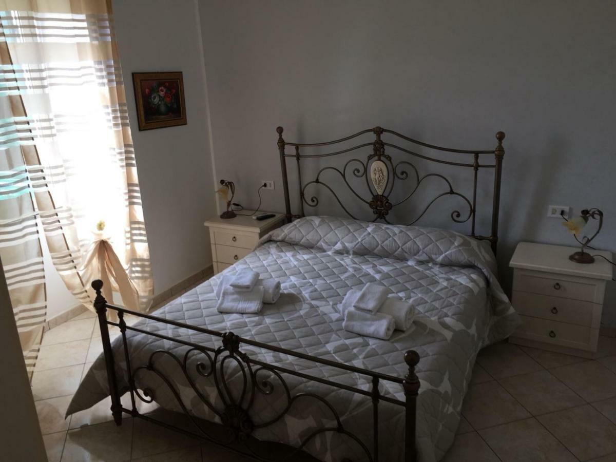 Apartment La Maison Мессіна Екстер'єр фото